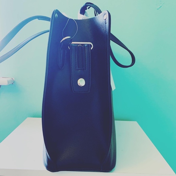 Handbag - Picture 5 of 7